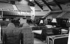 internationaler Sonderverkauf im kölner Eisstadion